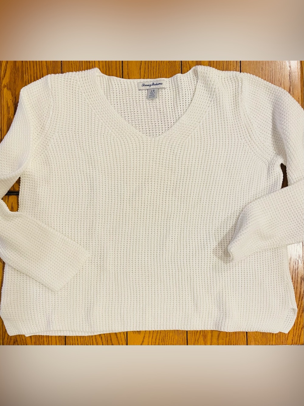 Tommy Bahama v neck cotton sweater, white, size large